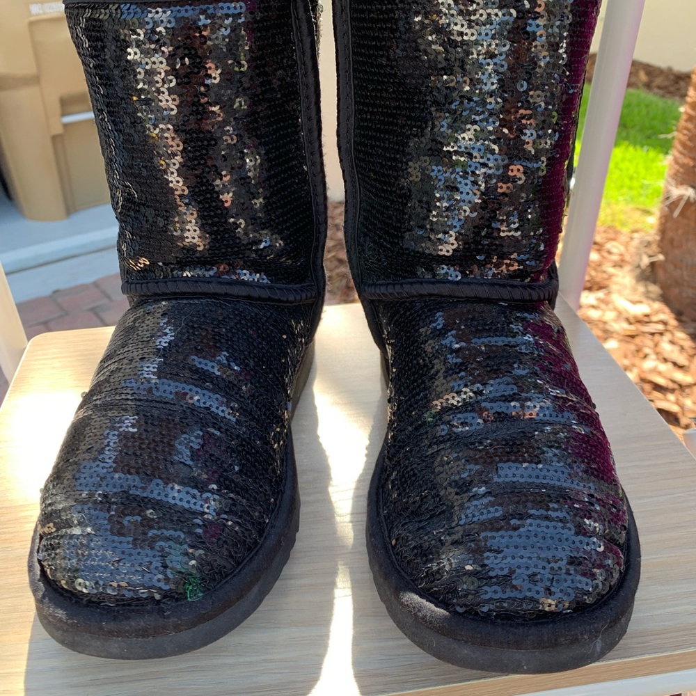UGGS black sequin